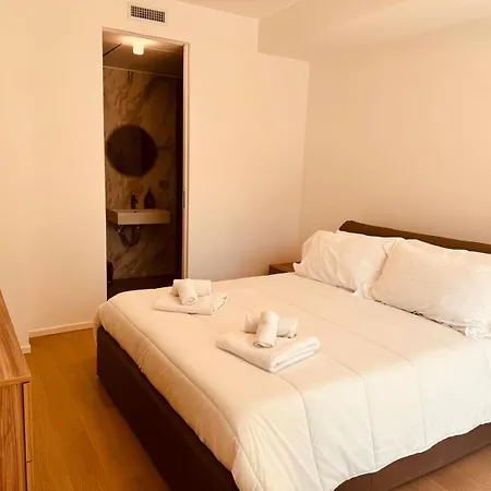 Piccinni Exclusive 5 Apartman *