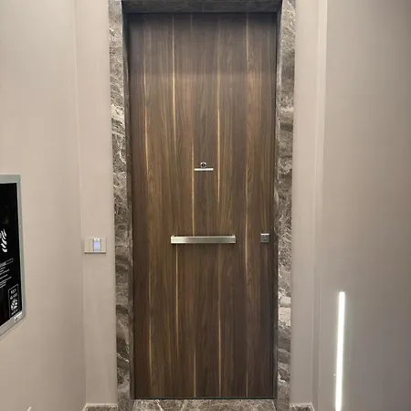 Piccinni Exclusive 5 Apartman *